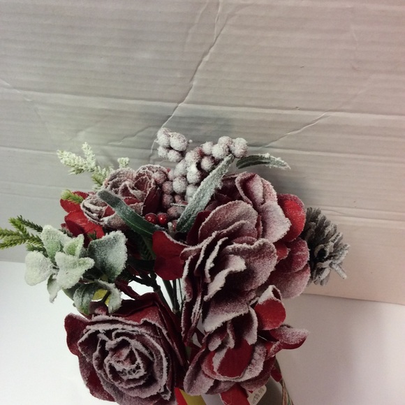 Ashland Christmas #3 Red Frosted Roses Bouquet - Picture 8 of 16